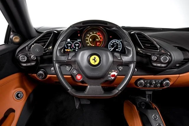 Certified Used 2018 Nero Daytona Ferrari  image 6