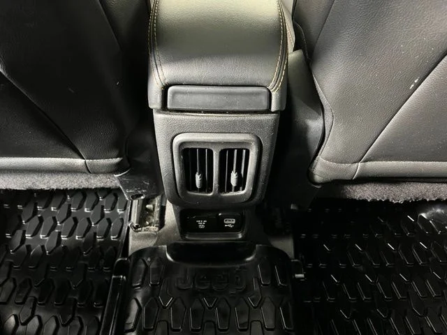 Used 2018 Gray Jeep Limited image 35