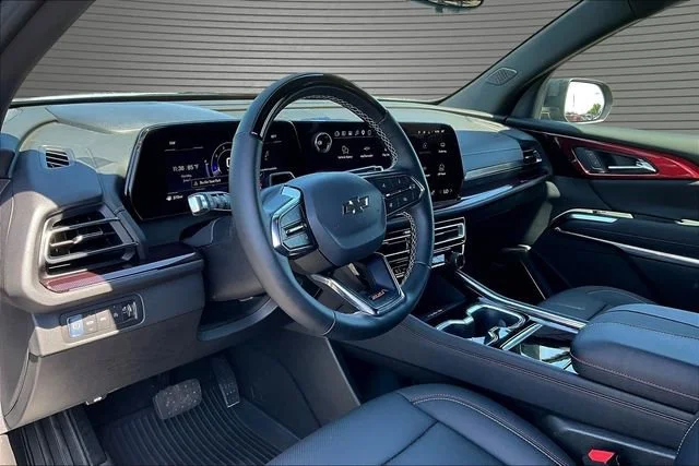 New 2026 Mosaic Black Metallic Chevrolet Z71 image 7