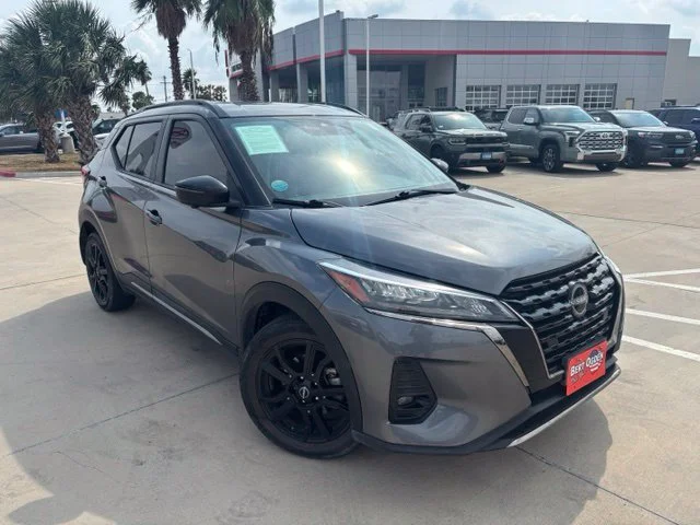 Used 2023 Gray Nissan SR image 1
