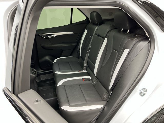 Used 2026 Iridescent White Tricoat Buick Sport Touring image 12