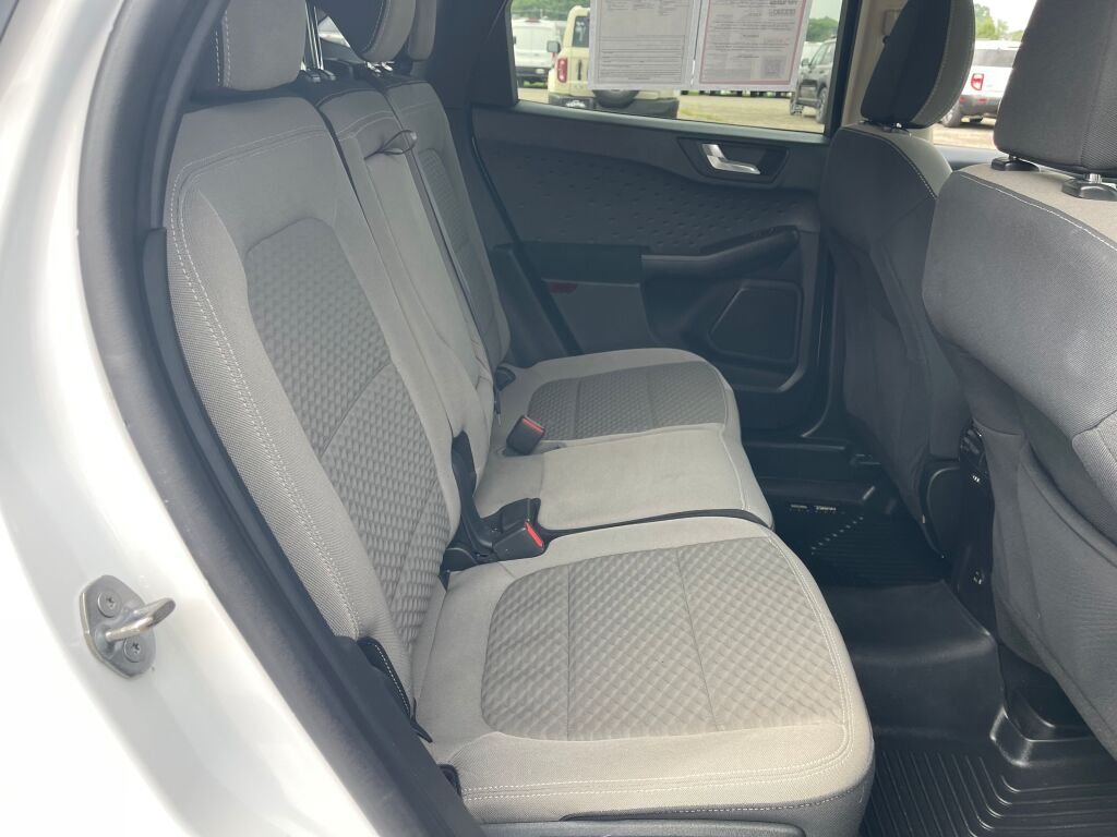 Used 2020 Oxford White Ford SE image 28