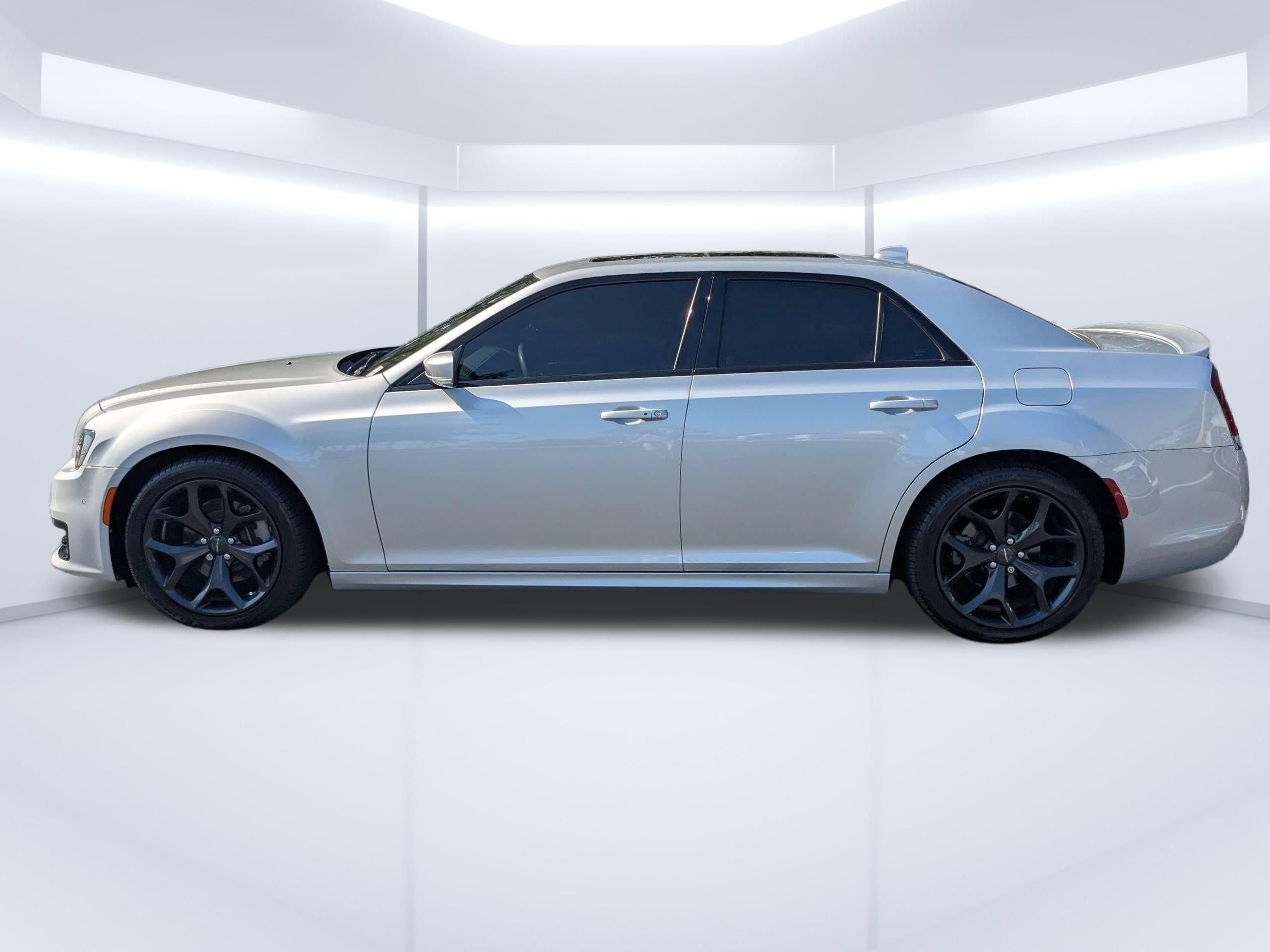Used 2022 Silver Chrysler S image 8