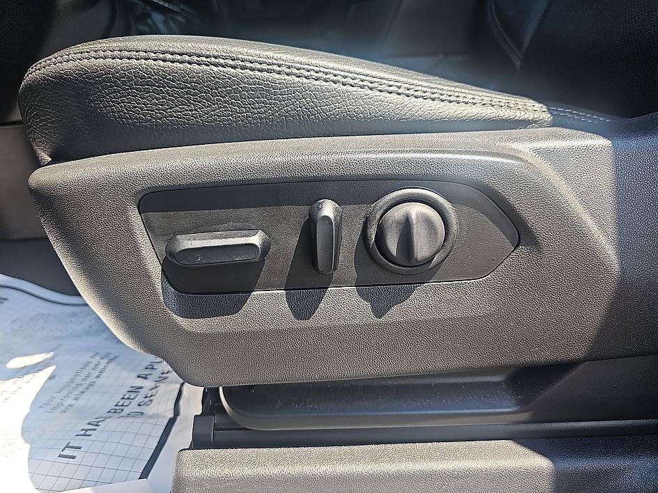 Used 2019 Pacific Blue Metallic GMC Denali image 16