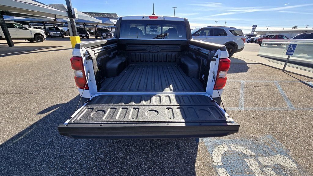 New 2025 White Ford Tremor image 9