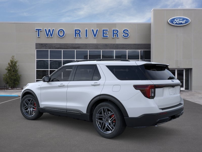 New 2026 Space White Metallic Ford ST-Line image 4