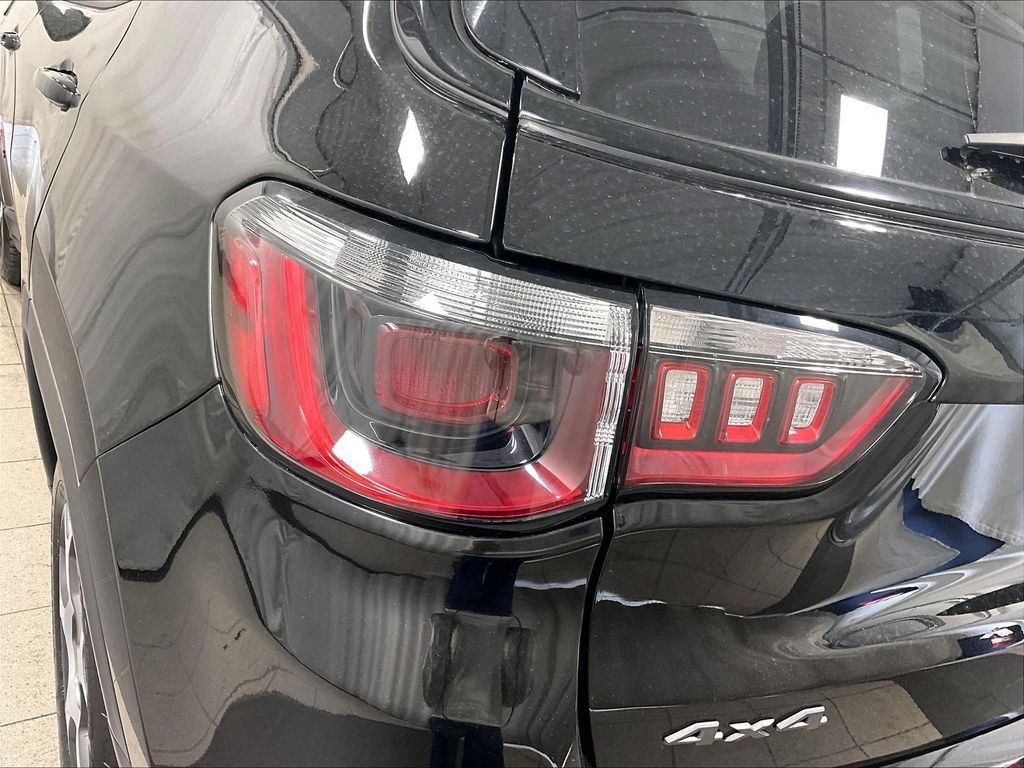 Used 2022 Black Jeep Trailhawk image 33