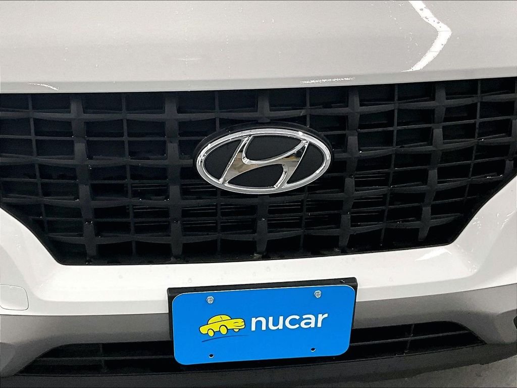 Used 2025 Lunar White Hyundai SE image 29