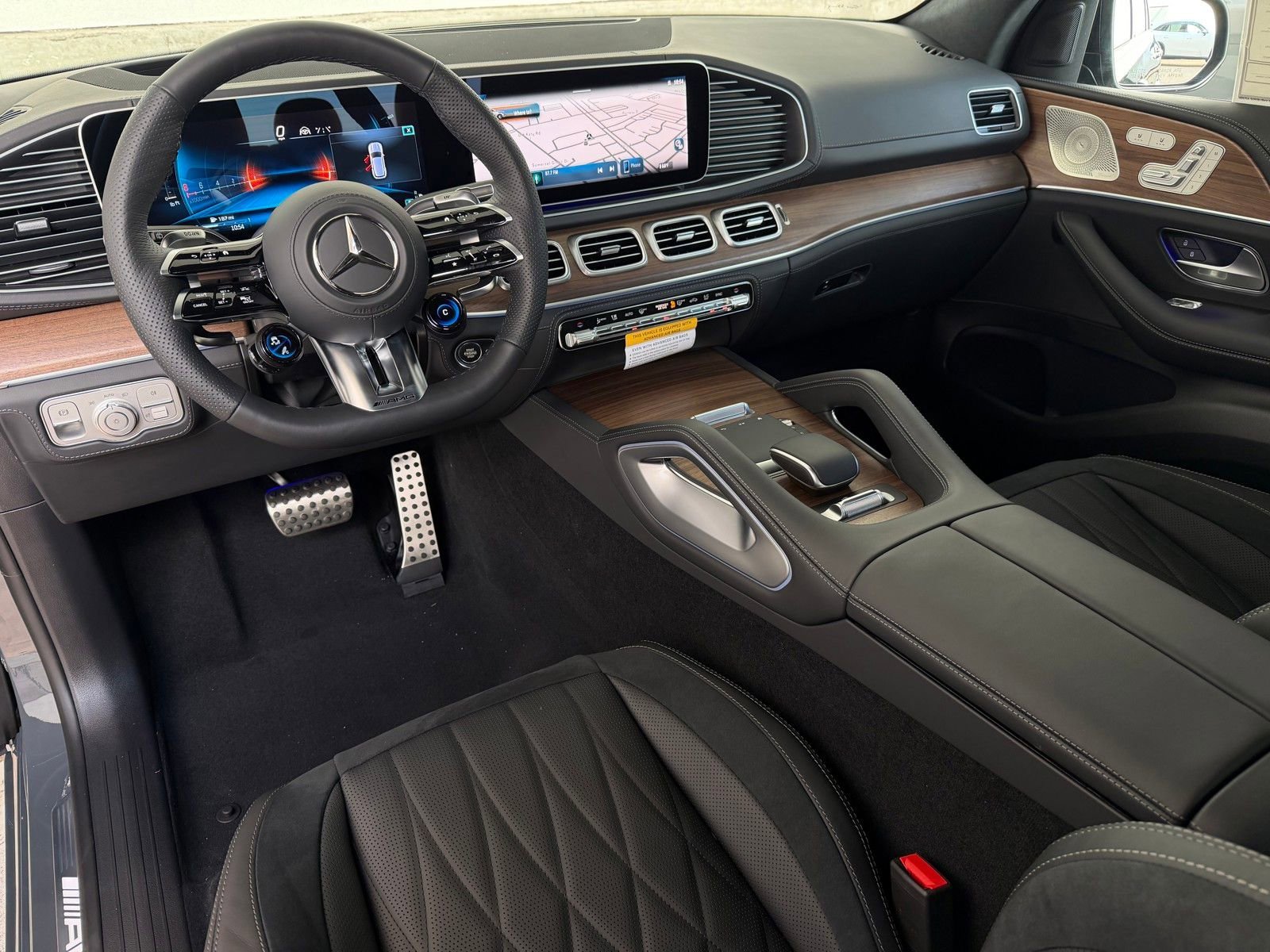 New 2026 MANUFAKTUR Silicon Grey Mercedes-Benz AMG® GLE 63 S 4MATIC+ SUV image 31