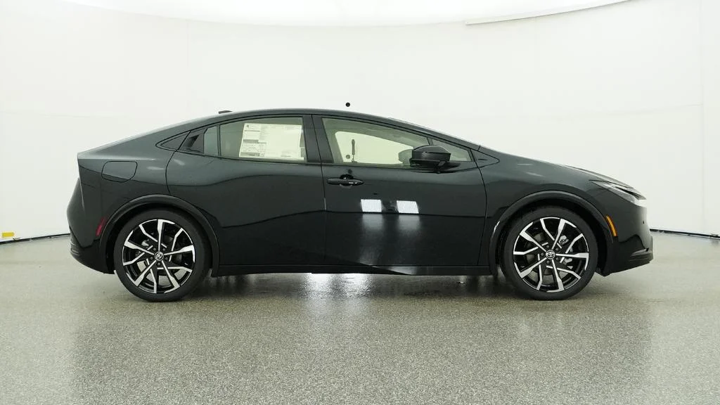 New 2026 Midnight Black Metallic Toyota XSE image 6
