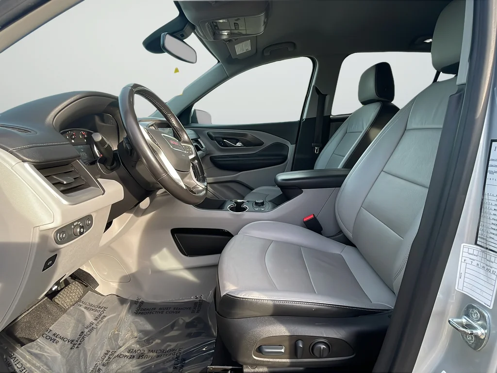 Used 2022 Silver GMC SLT image 10