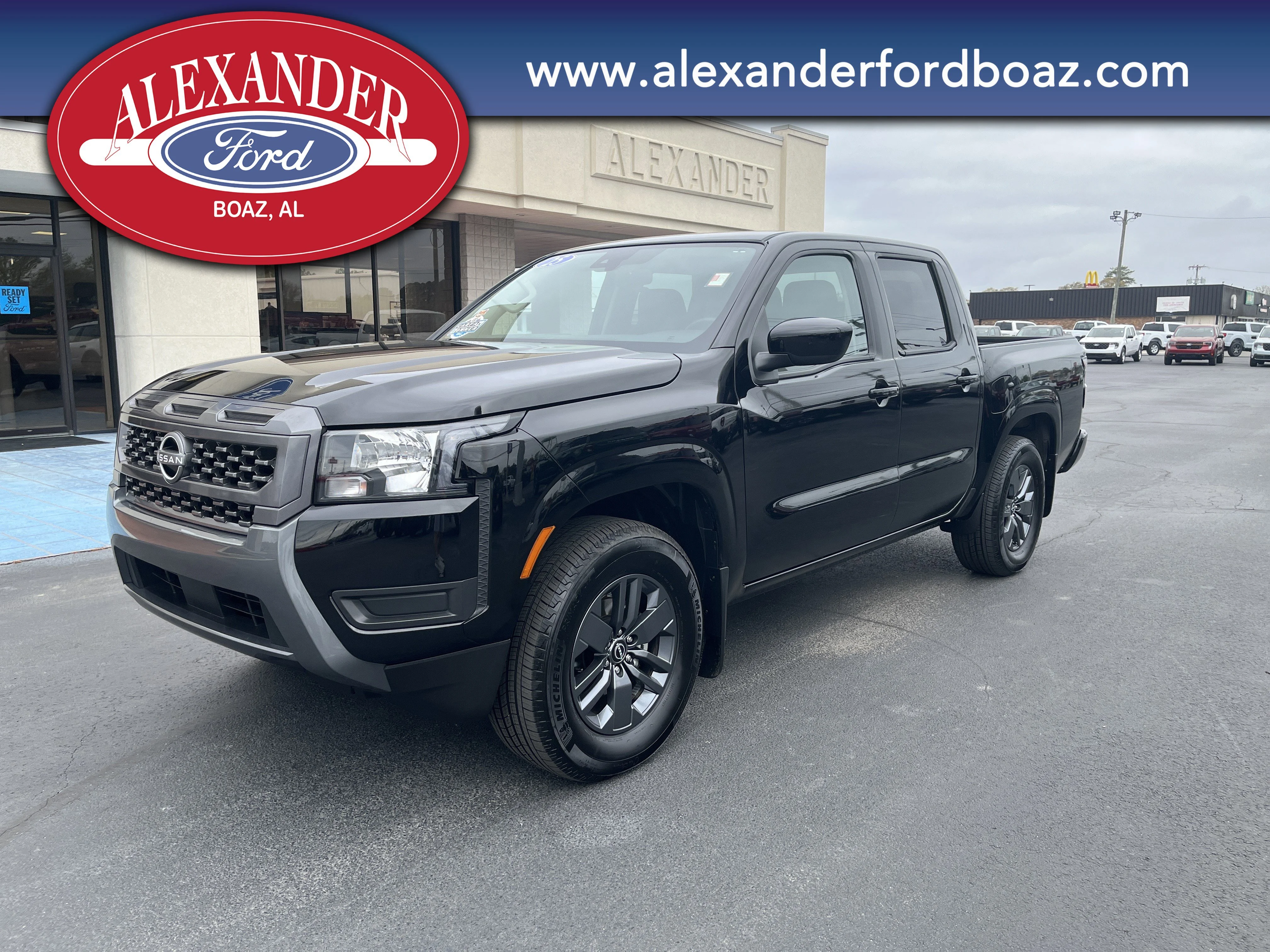 2025 Nissan Frontier SV Crew Cab 4X2 SWB's photo