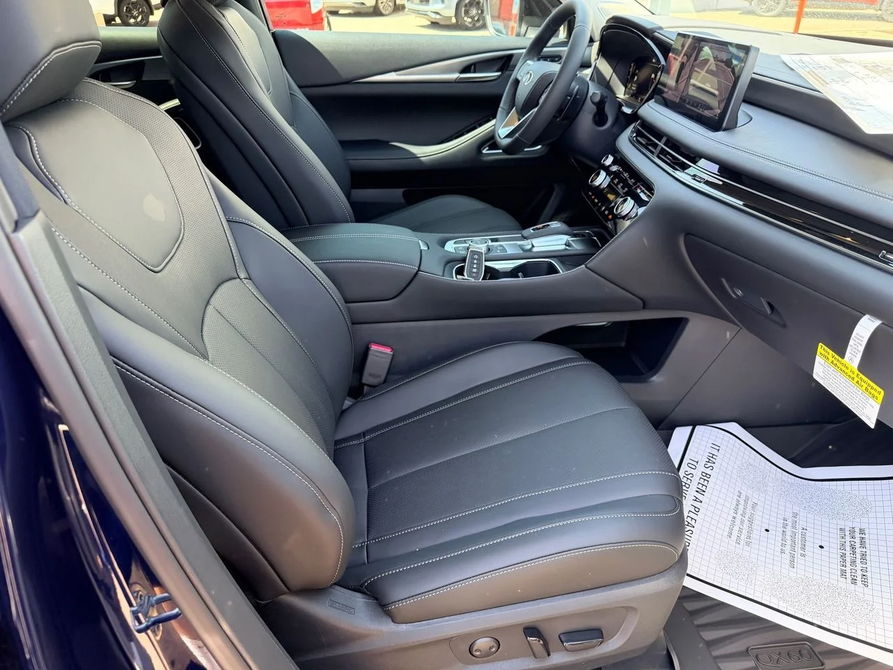 New 2027 GRAND BLUE INFINITI Luxe FWD image 12