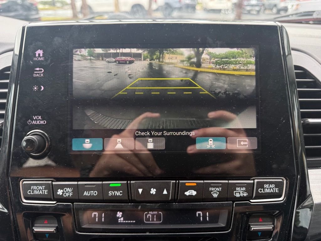 Used 2022  Honda Elite image 18