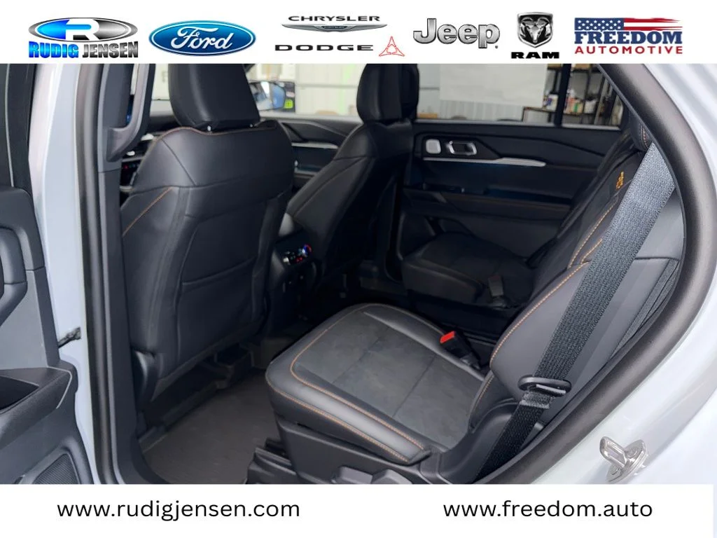 New 2026 White Ford Tremor image 12