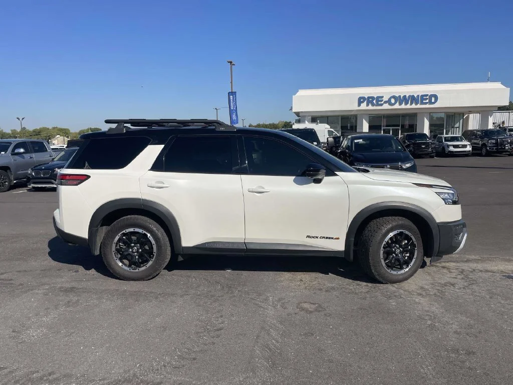 Used 2024 White Nissan Rock Creek image 2