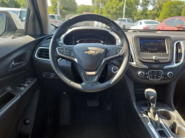 Used 2024 Summit White Chevrolet LT image 13