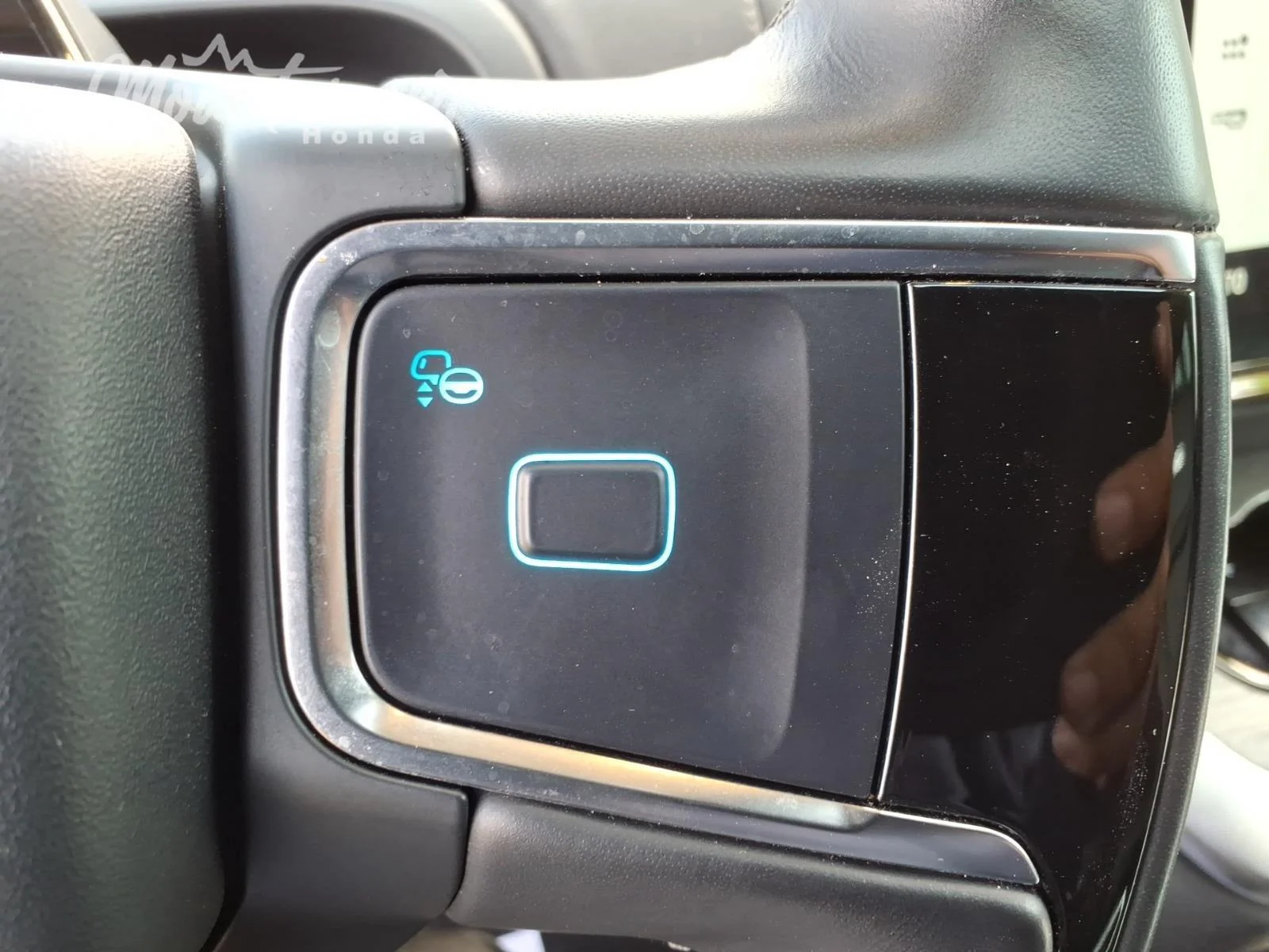 Used 2025 Dark Matter Gray Ford Platinum image 31