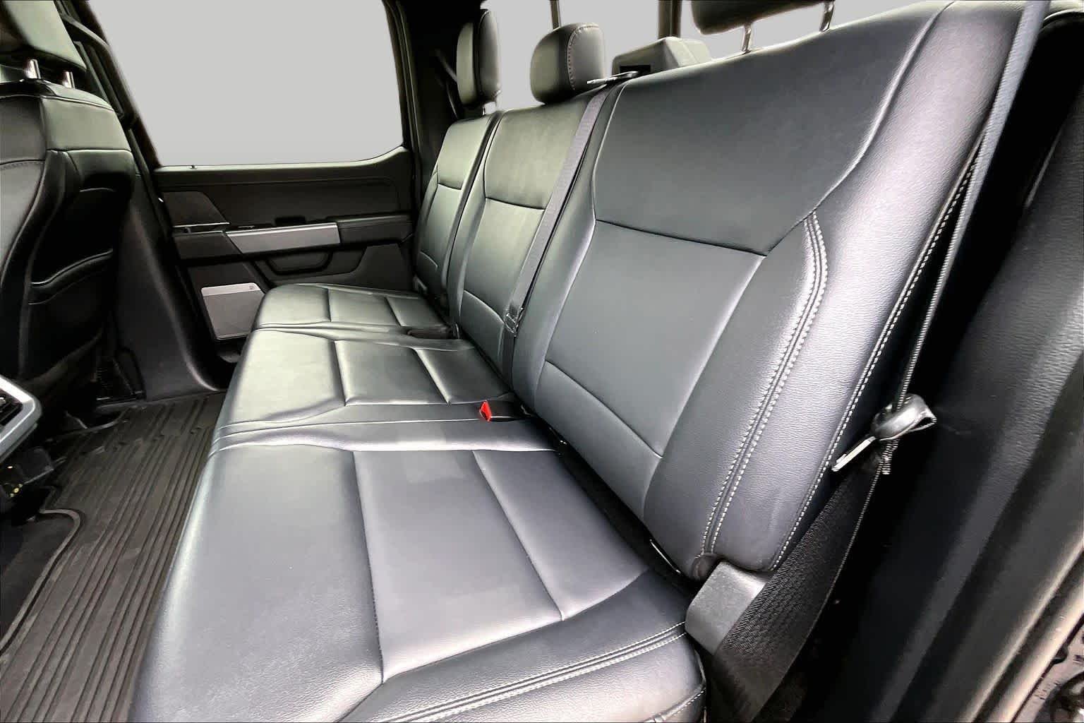Certified Used 2025 Blue Ford XLT image 21