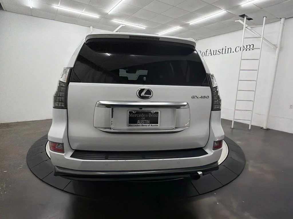 Used 2023 White Lexus 460 image 6