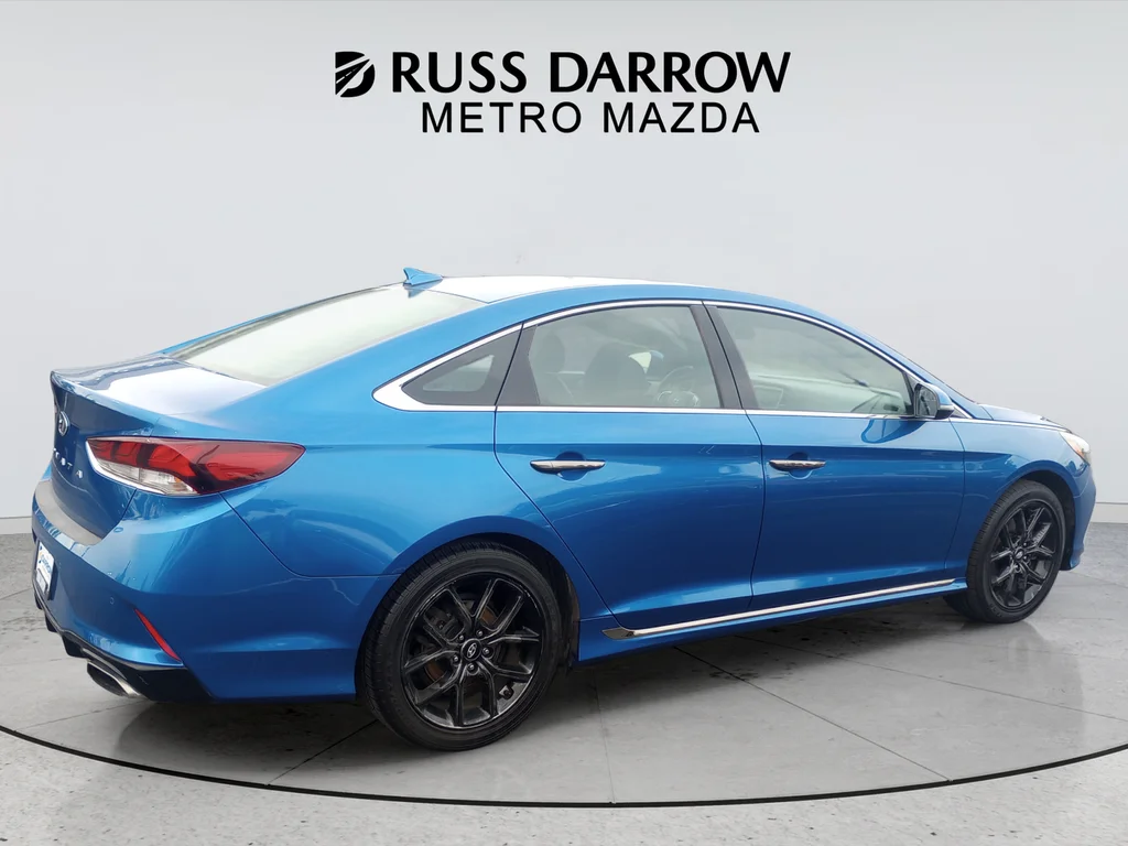 Used 2018 Blue Hyundai Limited image 5