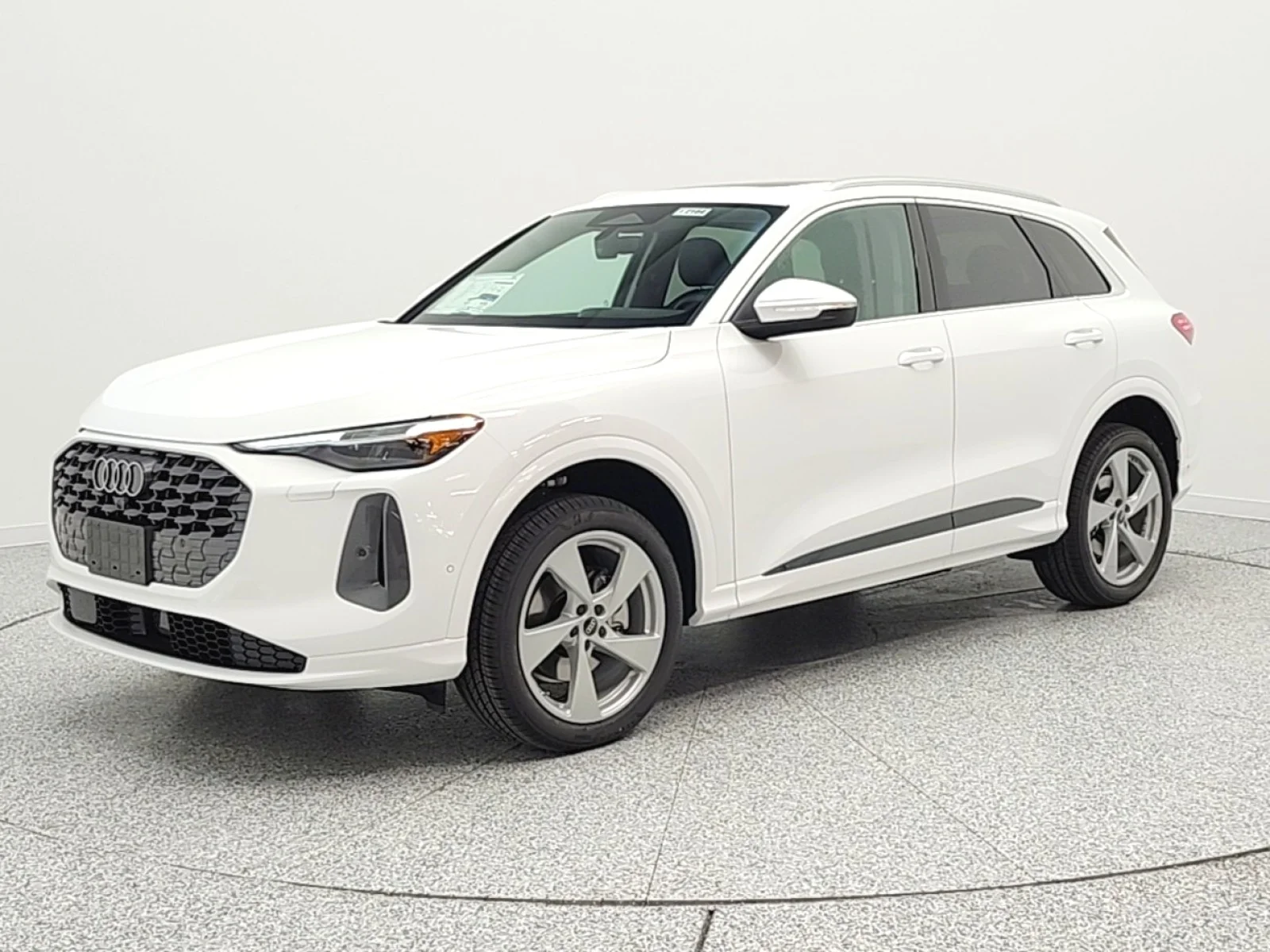 2026 Audi Q5 Premium Plus quattro's photo