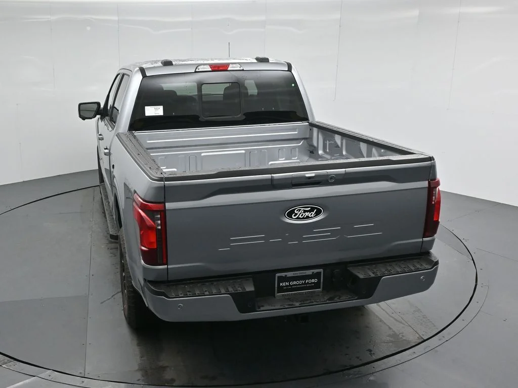 New 2026 Iconic Silver Metallic Ford XLT image 38