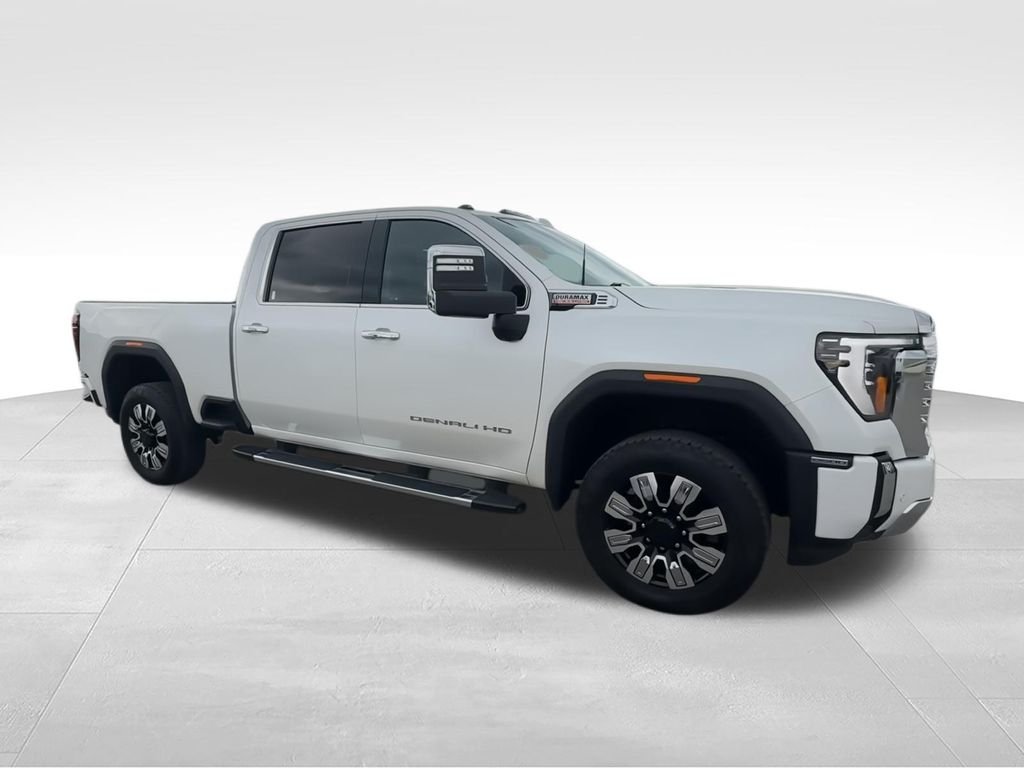 Used 2024 White GMC Denali image 2