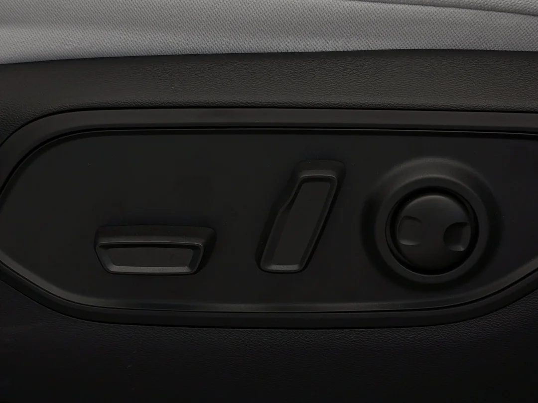 New 2026 White Jeep Laredo - - 4x4 - Mopar Interior Protection Pkg - Customer Preferred Pkg 23F & More! image 17