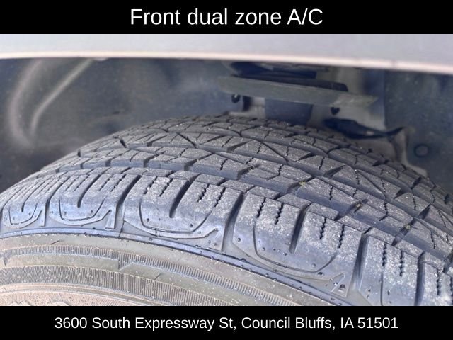 Used 2022 White Jeep Latitude Lux image 14