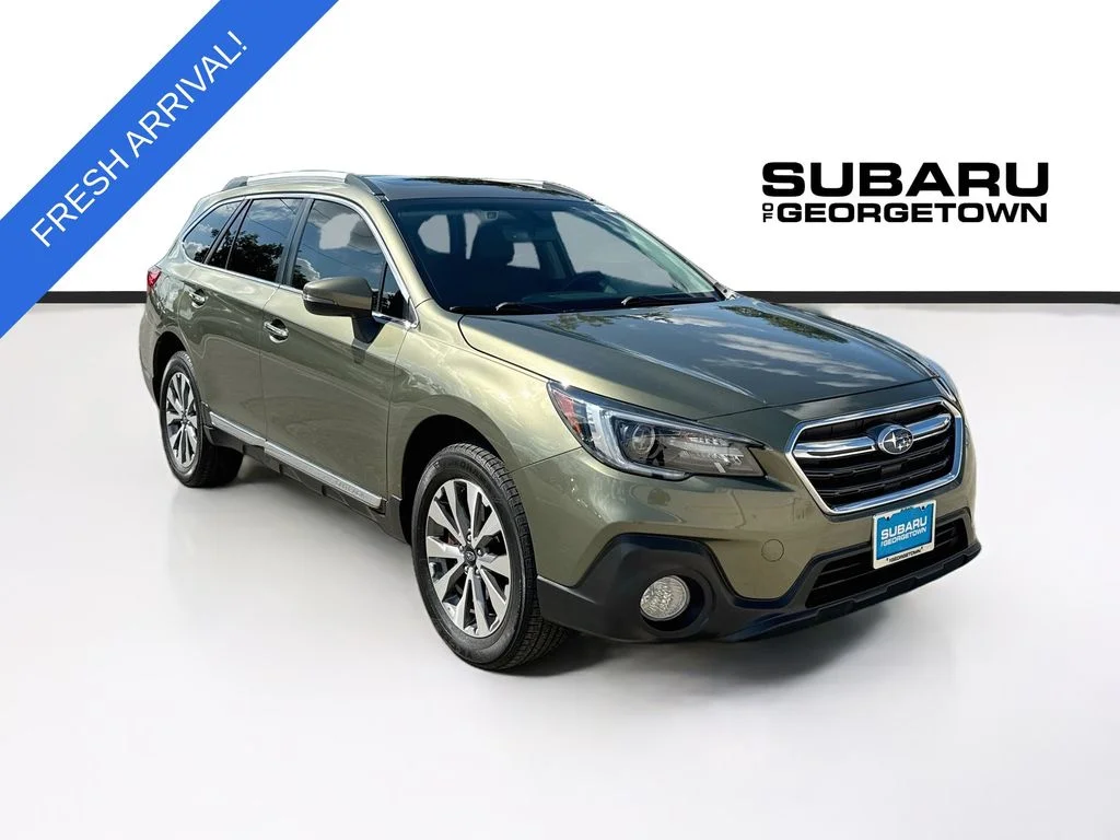 Used 2019 Green Subaru 2.5i image 1