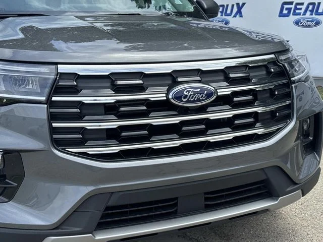 New 2026 Carbonized Gray Metallic Ford Active image 3