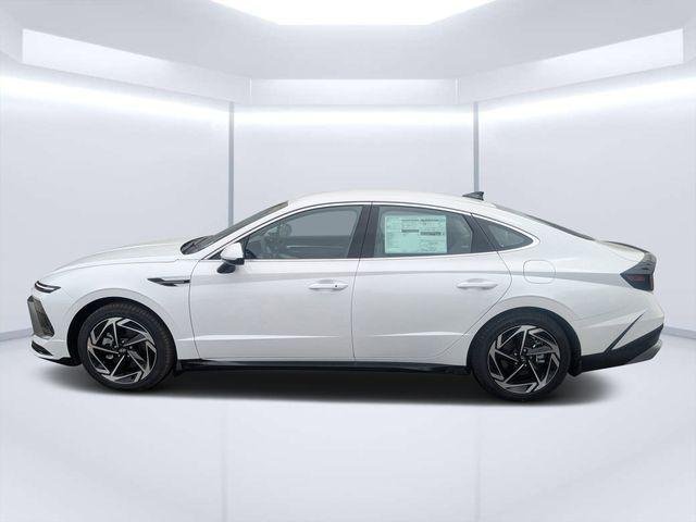 New 2026 White Hyundai SEL Sport image 6