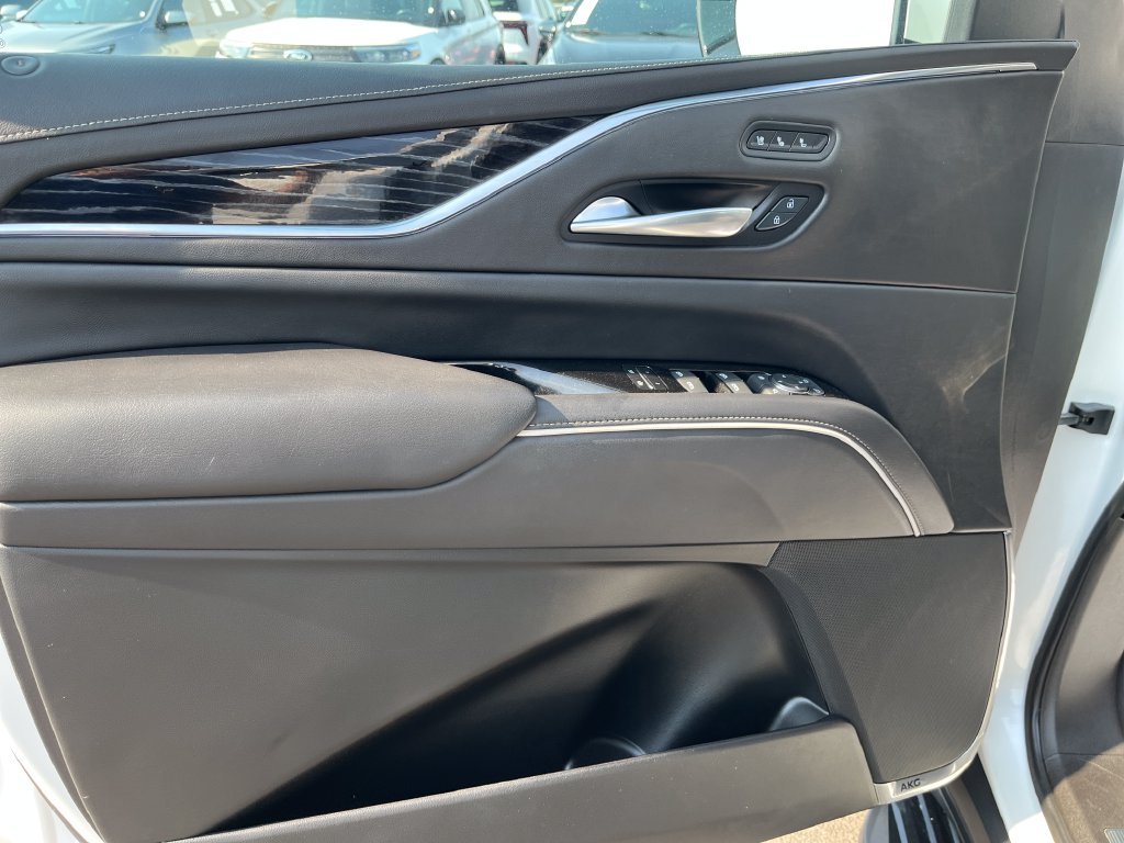 Used 2021 White Cadillac Sport image 13