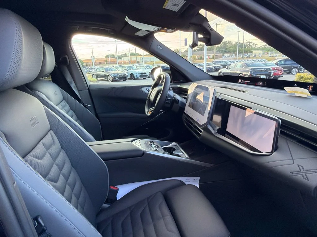 New 2027 Carbon Black Metallic BMW 40 xDrive image 24