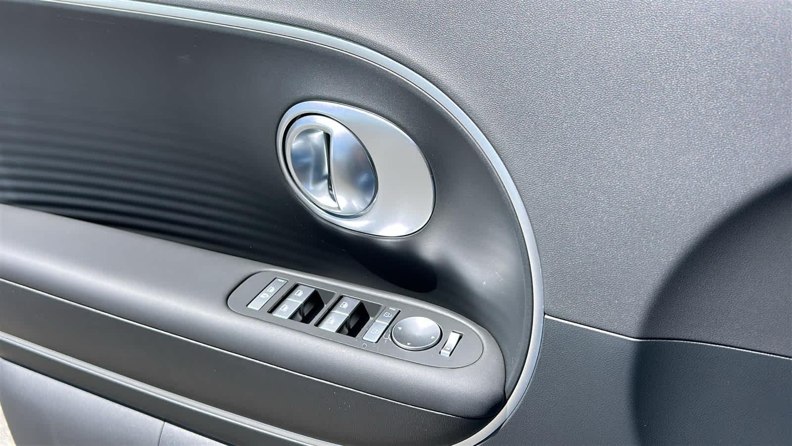 New 2026 Cyber Gray Hyundai SE image 54