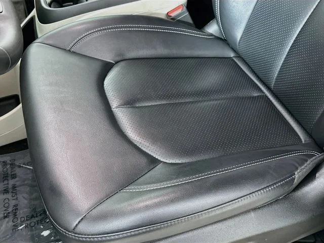 Used 2024 Black Chrysler Touring L image 18