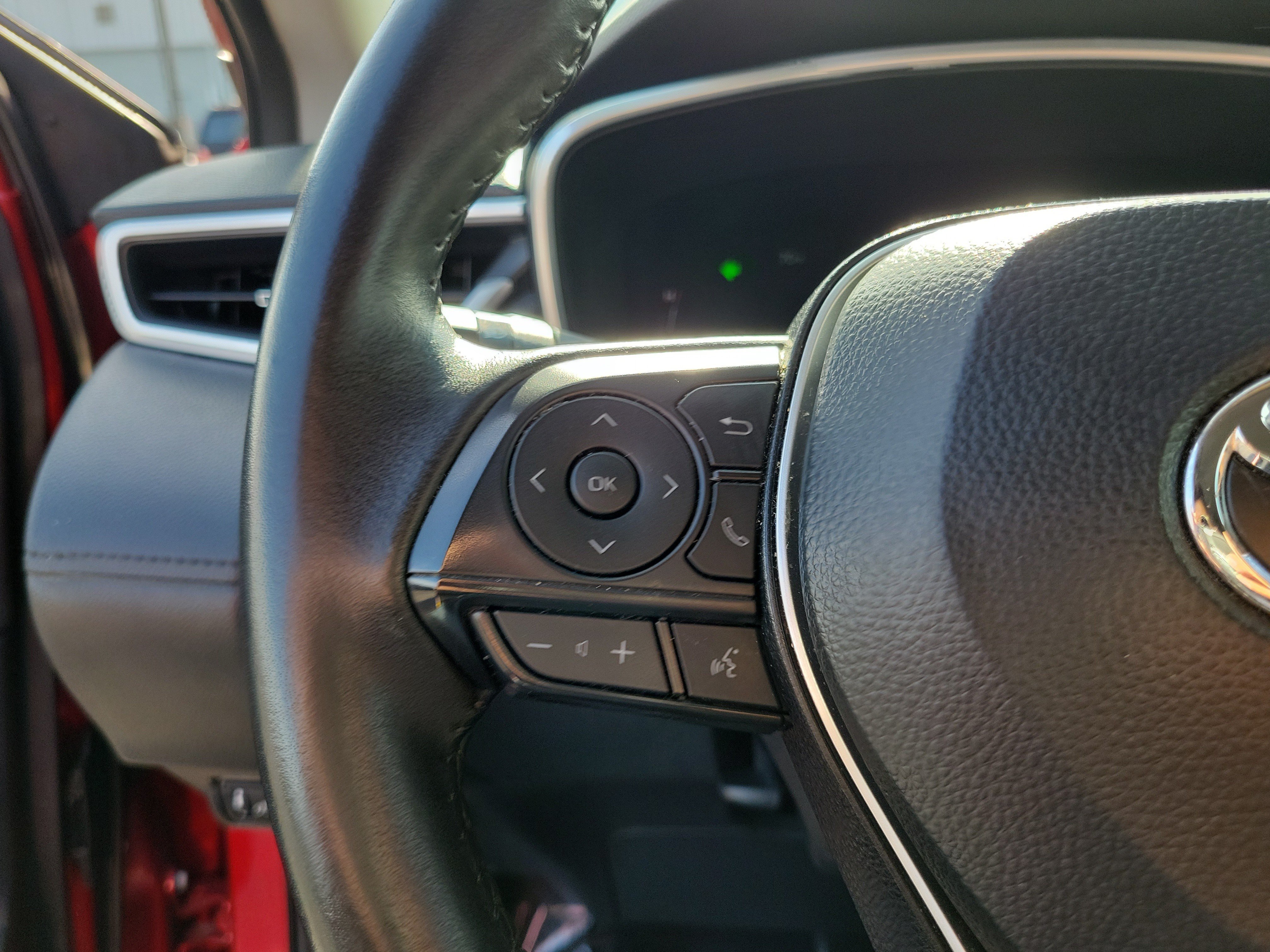 Used 2025 Red Crystal Toyota XLE image 22