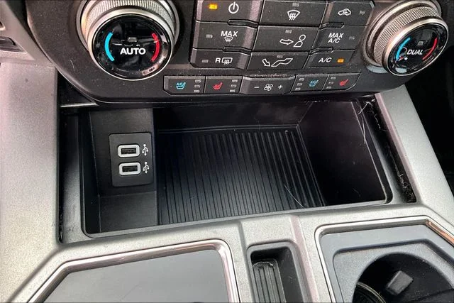Used 2017 White Ford Raptor image 22