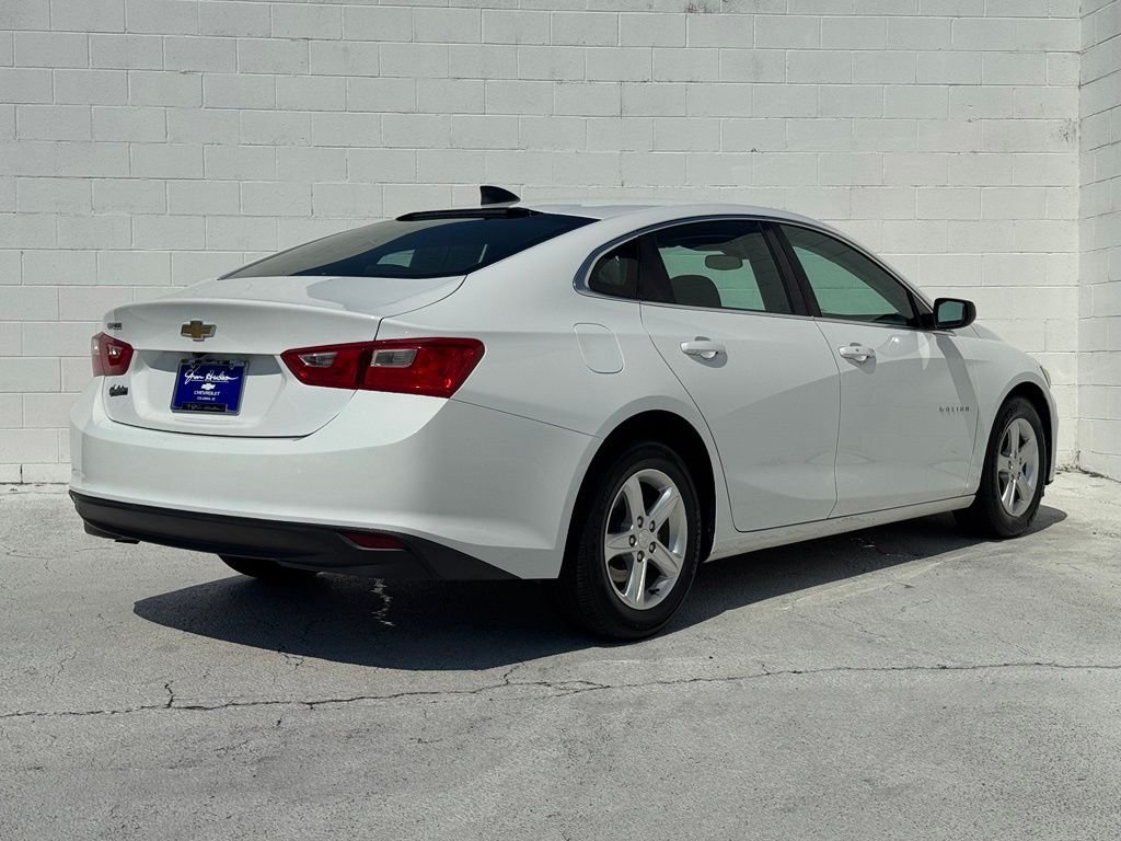 Used 2019 White Chevrolet LS image 12