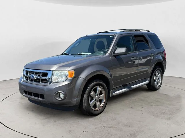 2011 Ford Escape XLT 4WD's photo