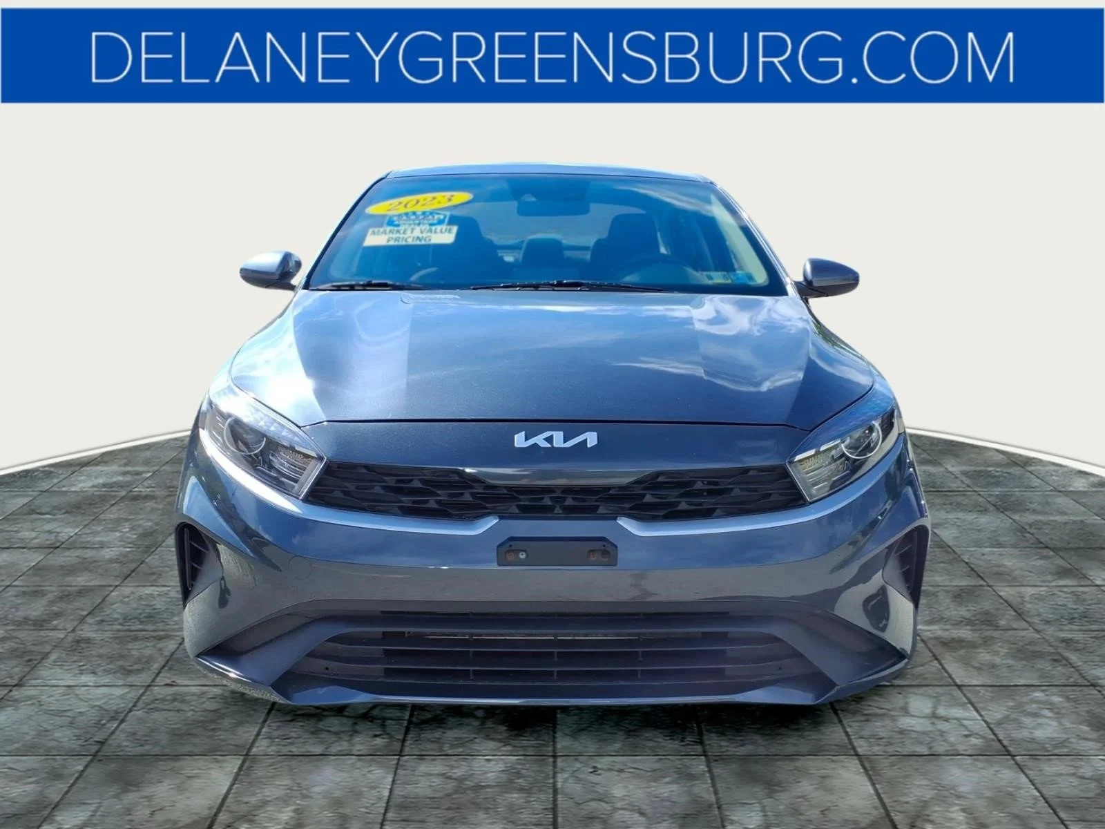 Used 2023 Gravity Gray Kdg Kia LXS image 8