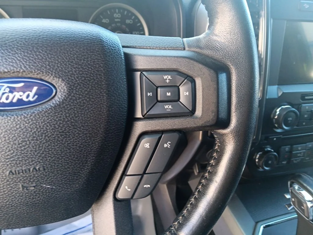 Used 2018 Magma Red Metallic Ford XLT image 18