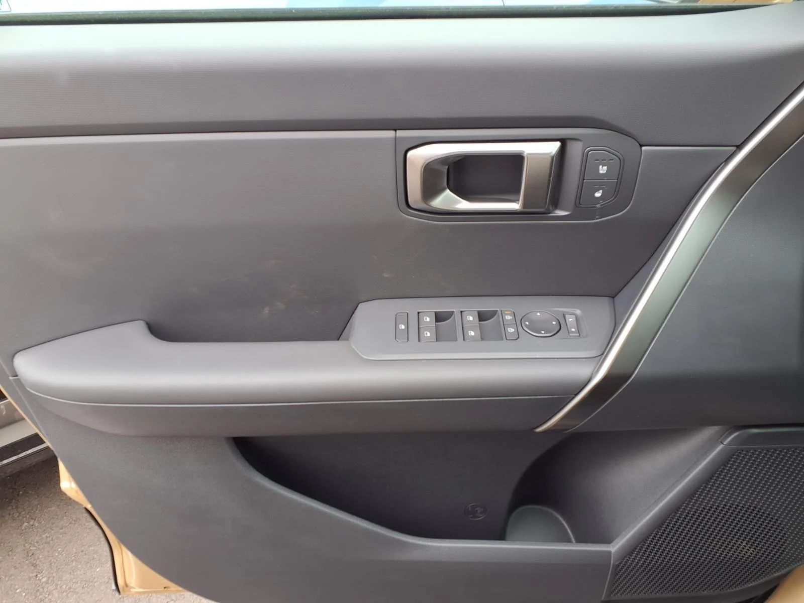 New 2027 Terrain Brown Kia X-Line SX image 9