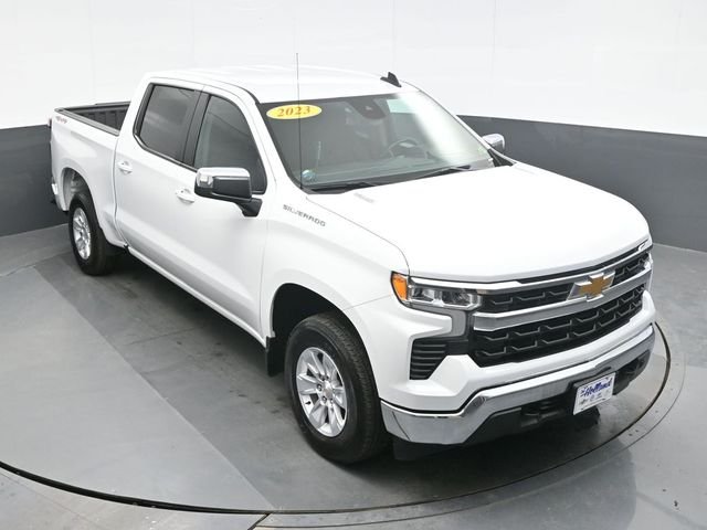 Used 2023 White Chevrolet LT image 14