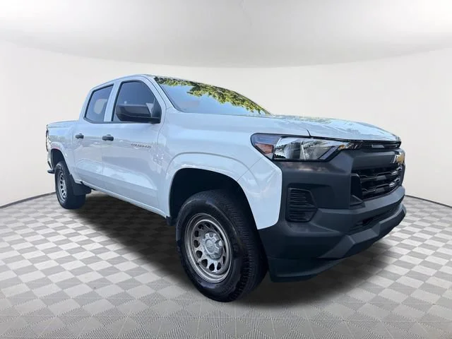 Used 2025 Summit White Chevrolet WT/LT image 3