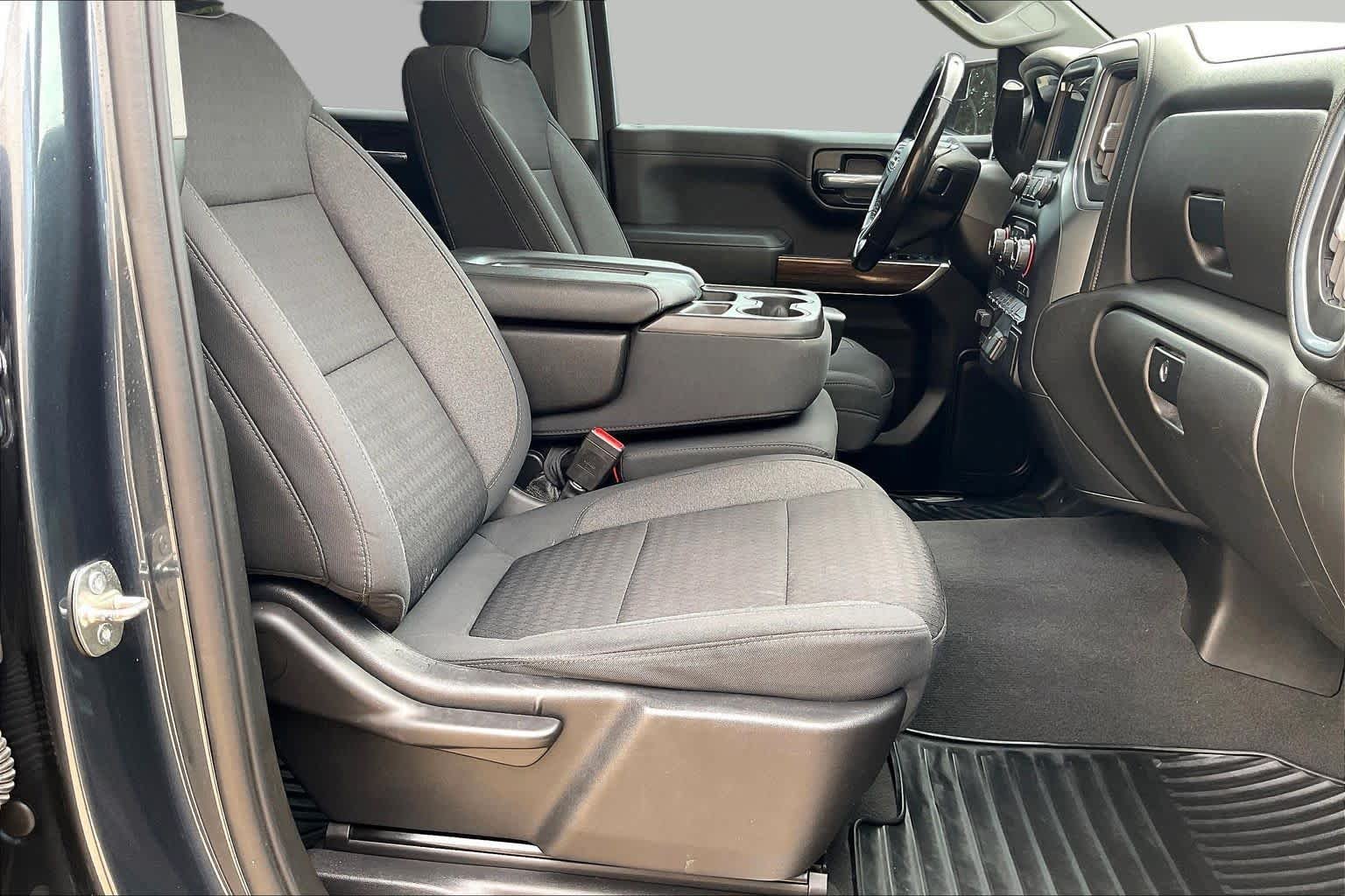 Used 2021 Shadow Gray Metallic Chevrolet LT image 9