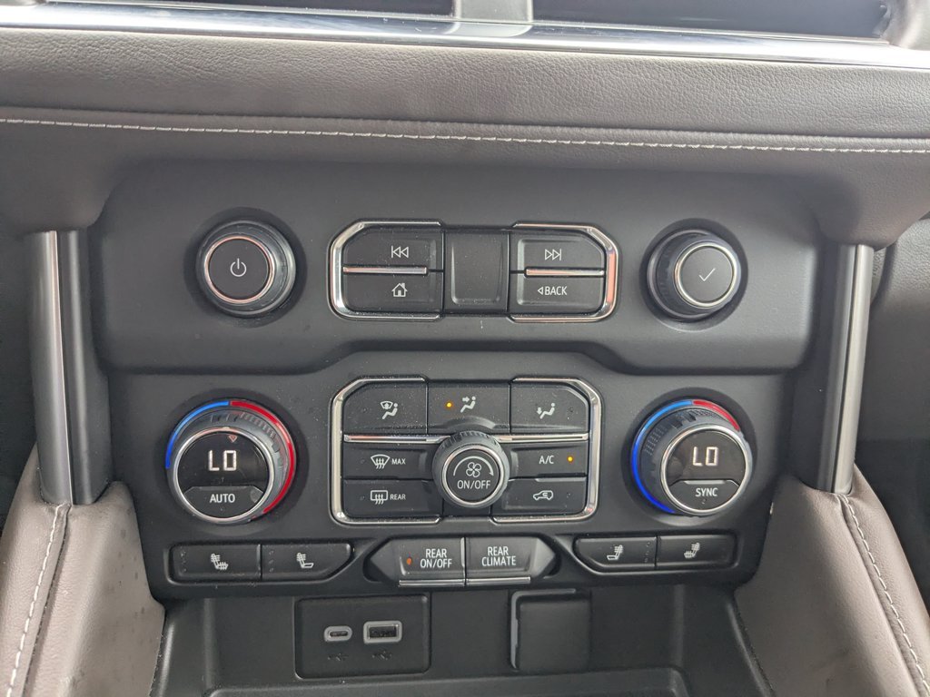 Used 2023 Summit White Chevrolet Z71 image 19