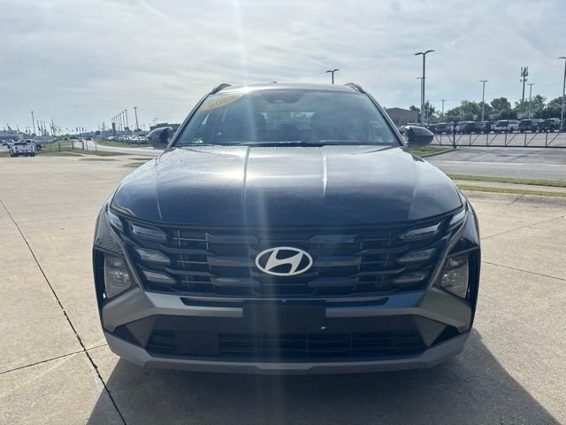 Used 2025 Phantom Black Hyundai SEL image 5