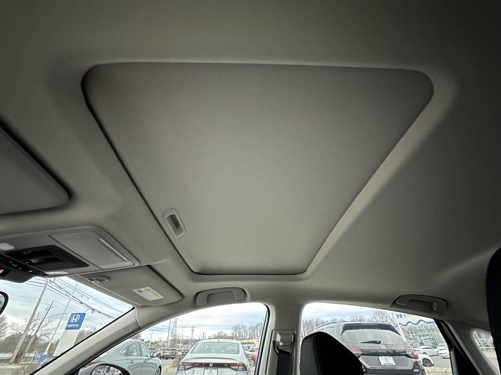 Used 2025 NH-883PX/PLATINUM Honda SE image 24